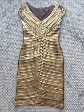Tadashi Shoji Gold Metallic Pintuck Bandage Bodycon Cocktail Dress Size Small